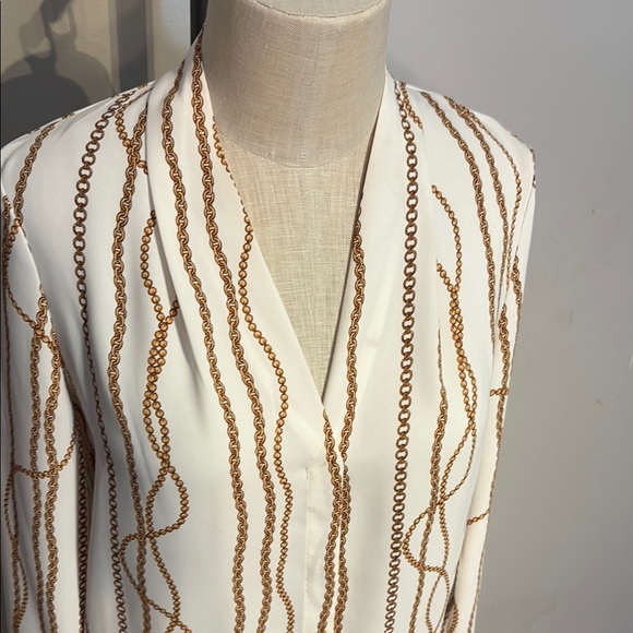 Babaton White and gold chain Patterned Blouse - Picture 3 of 9